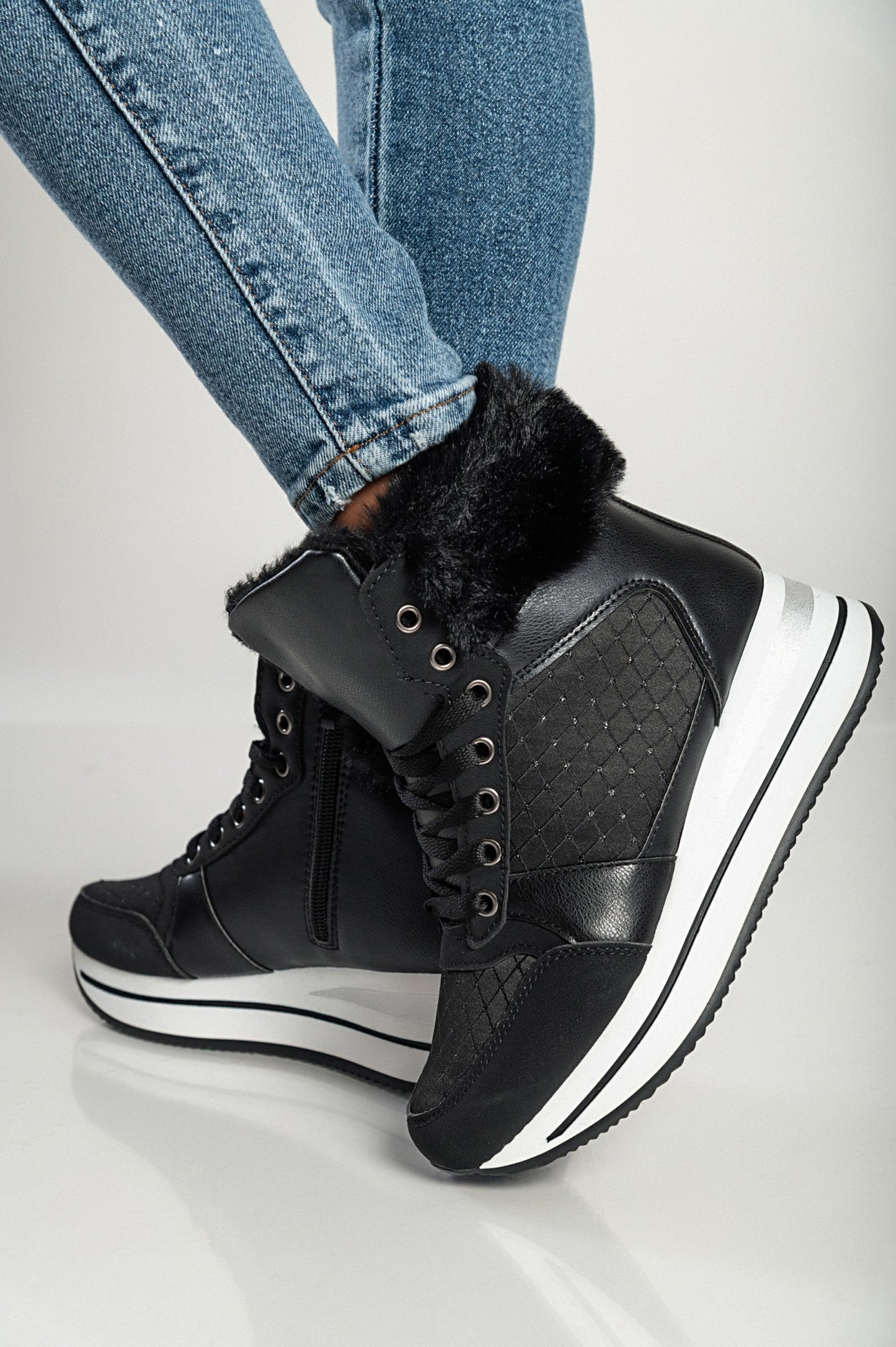 Fashion sneakers made of faux leather and textile, 6009, black