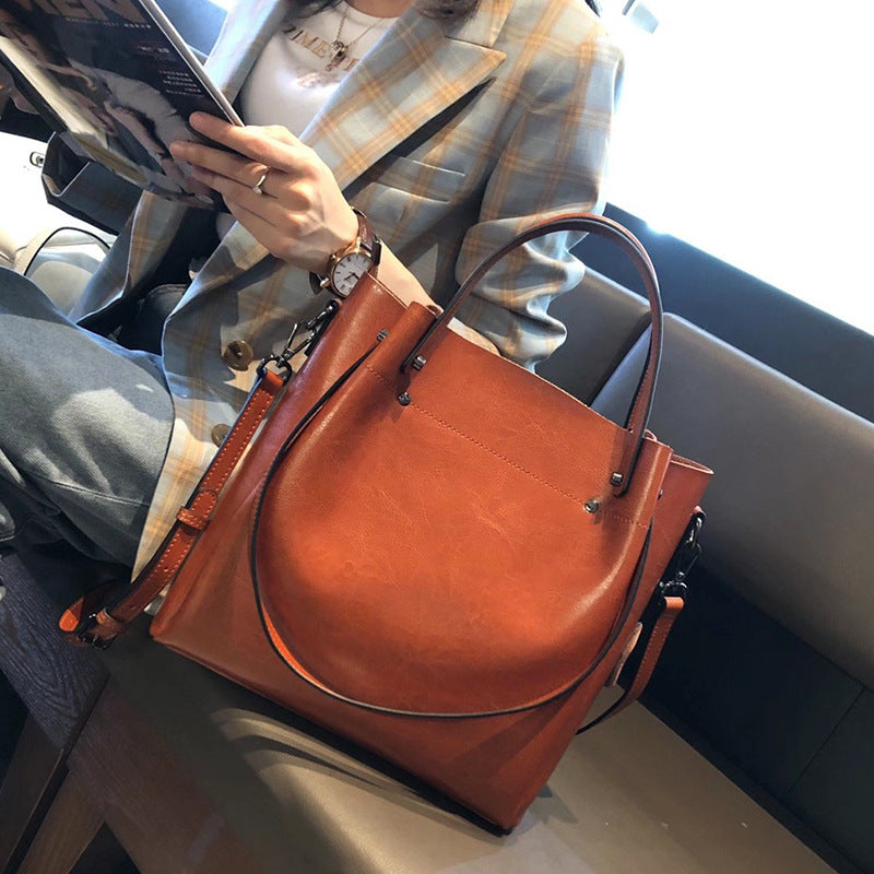 SolunaWeave™ – Heritage Luxe Leather Tote