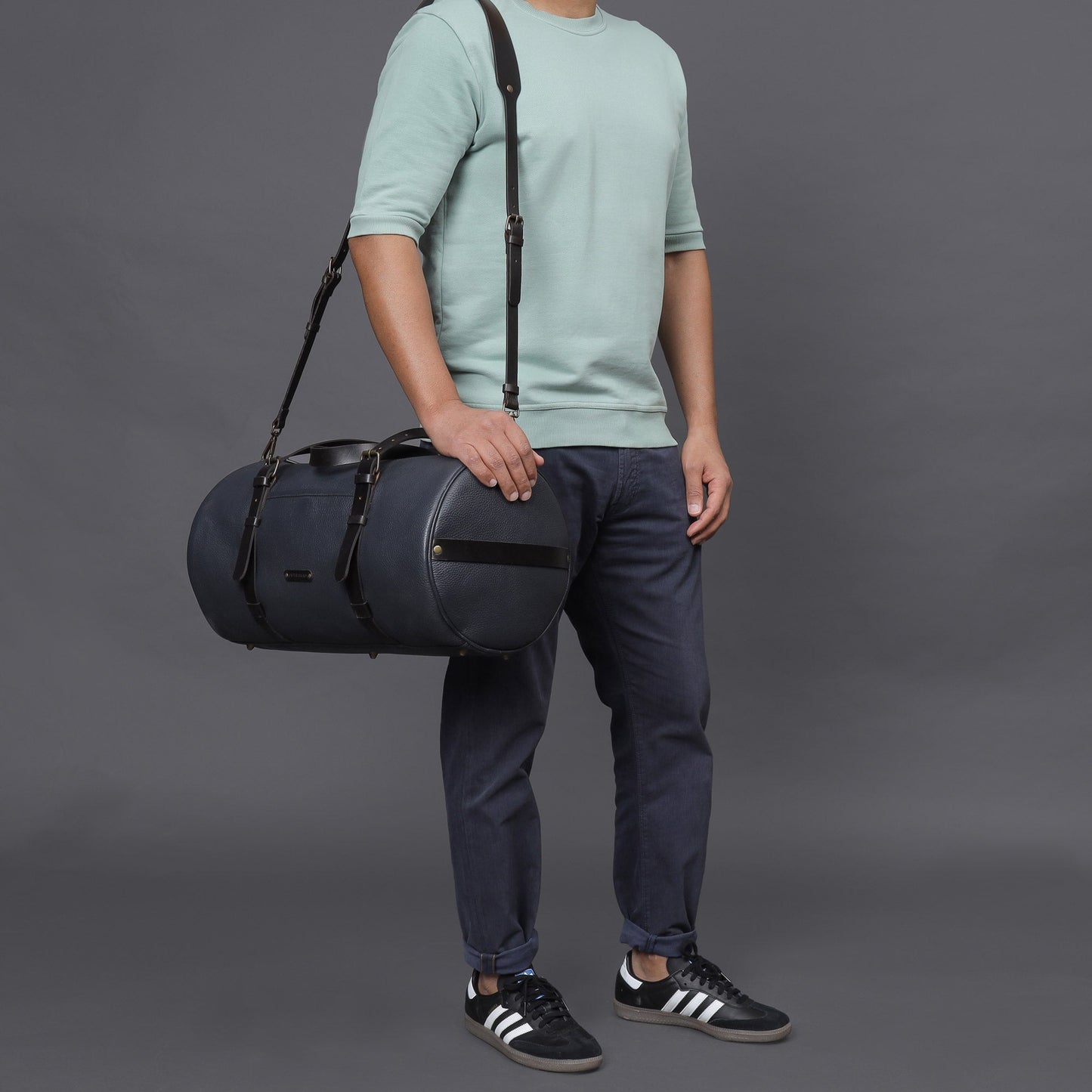 Miami Leather Gym Bag – Premium Full-Grain Leather Duffel for Travel & Fitness