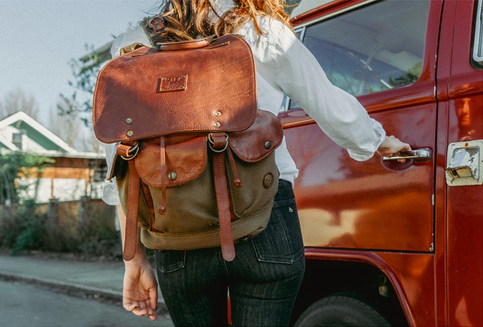 Find Timeless Leather Bags at Zargeye